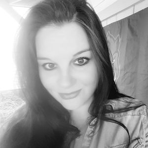 Meet your Posher, Manda